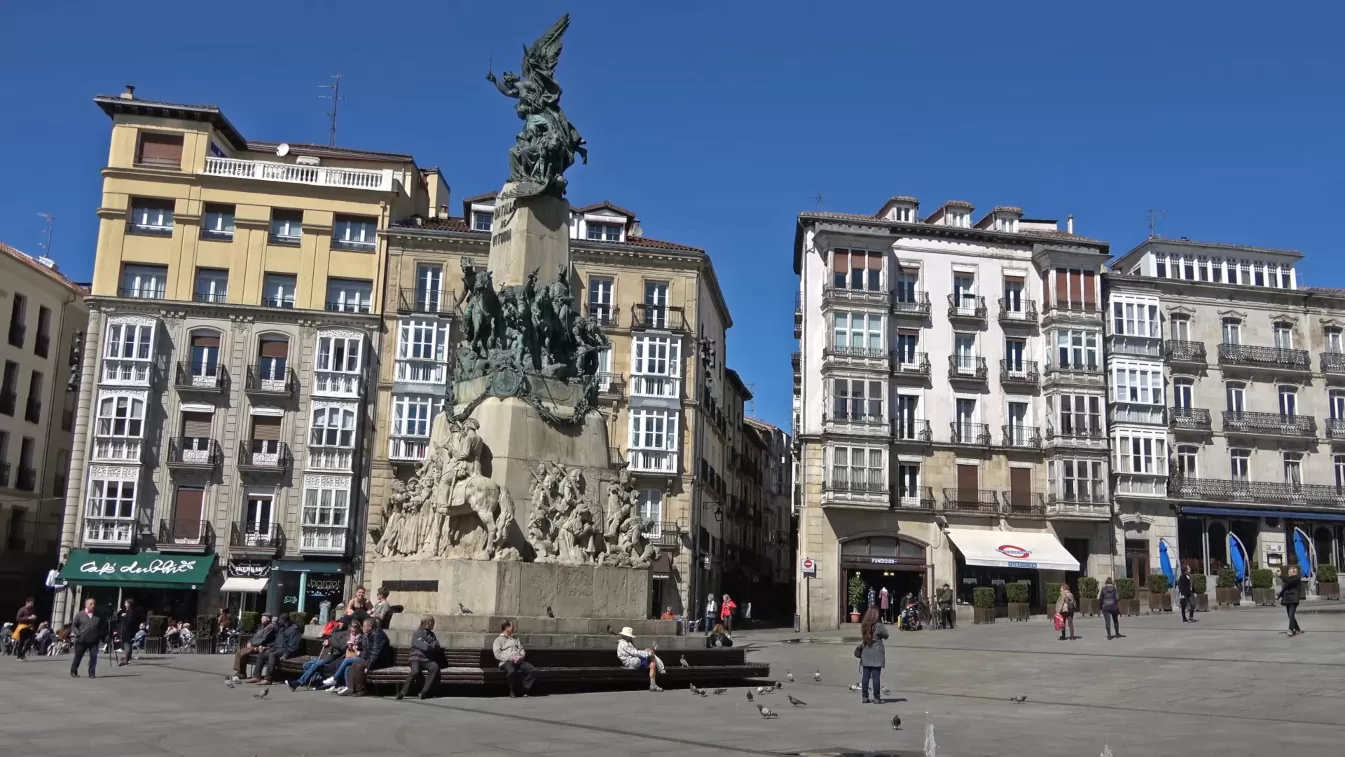 plaza de vitoria en el país vasco