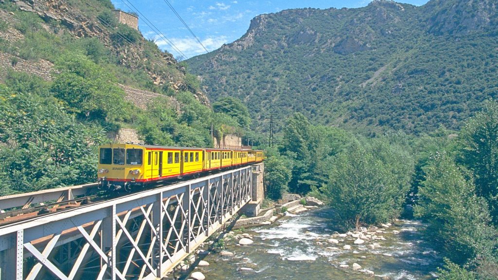 cataluña francesa tren amarillo 1
