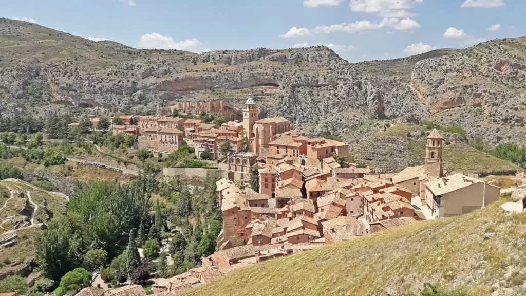 top 60 pueblos más bonitos que ver en España.