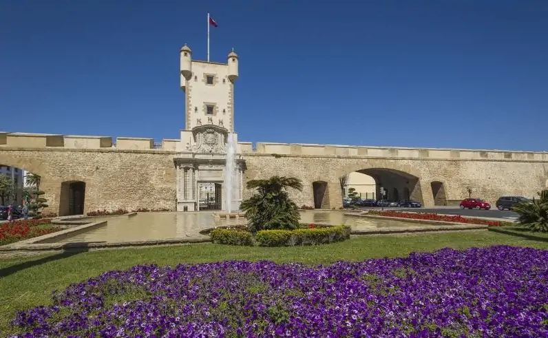 Puerta de Tierra Cádiz
